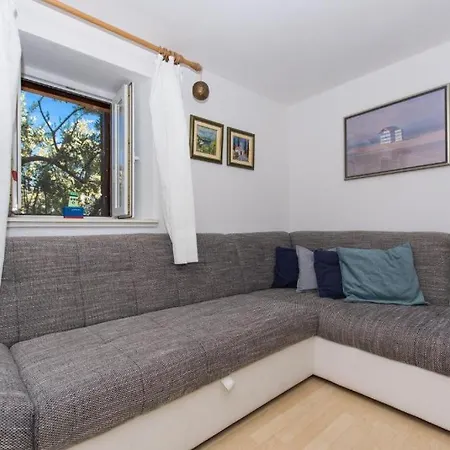 Ferienhaus Little Sweet Stone House For 4, Seget, 20m To The
