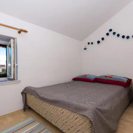 Little Sweet Stone House For 4, Seget, 20m To The Casa vacanze Traù