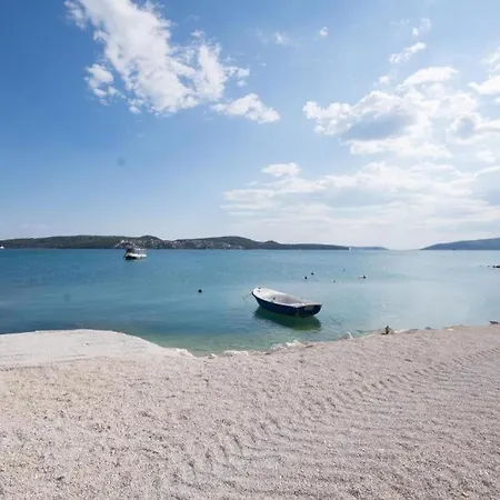 Casa vacanze Little Sweet Stone House For 4, Seget, 20m To The